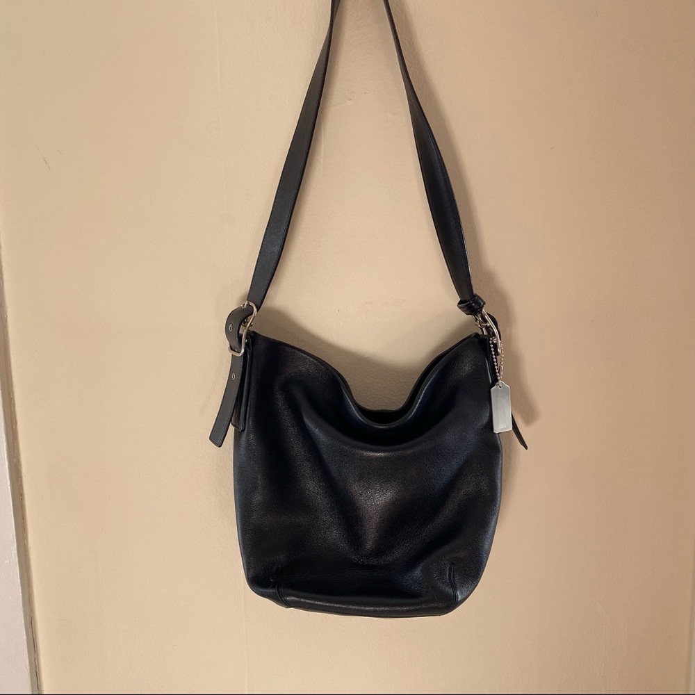 COACH Black Leather Bucket Shoulder Strap purse